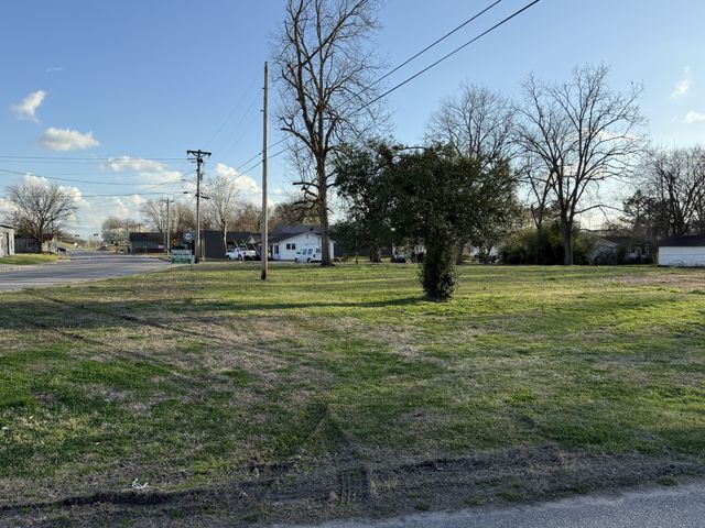 103 Main St, W, Wartrace, TN 37183