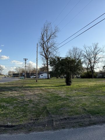 103 Main St, W, Wartrace, TN 37183