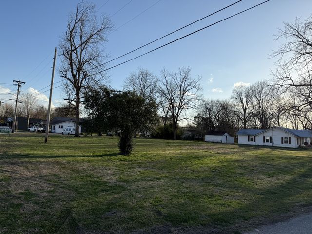 103 Main St, W, Wartrace, TN 37183