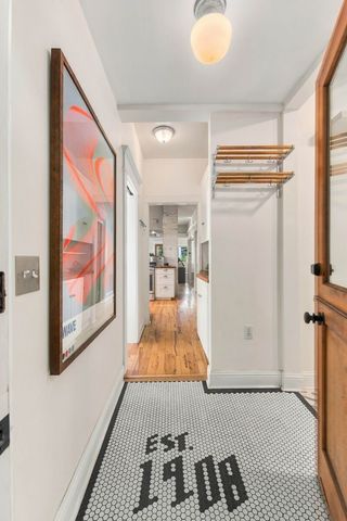 3257 30th Ave SW, Seattle, WA 98126