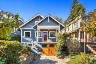 3257 30th Ave SW, Seattle, WA 98126