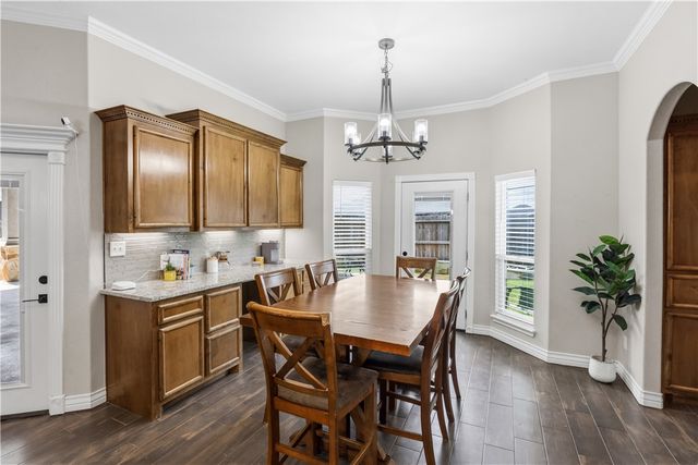 9505 Royal Oak Dr, Corpus Christi, TX 78410