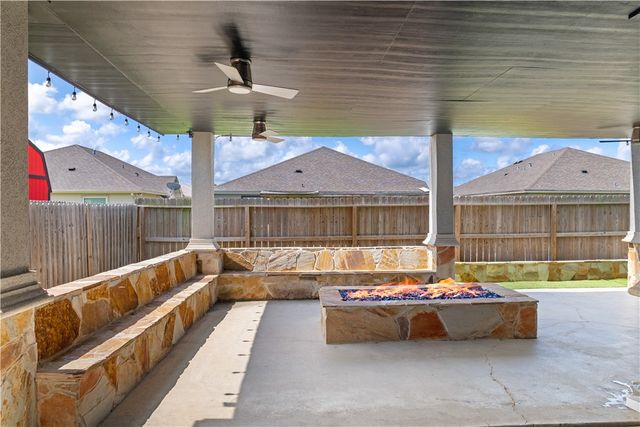 9505 Royal Oak Dr, Corpus Christi, TX 78410