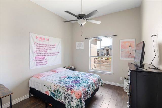 9505 Royal Oak Dr, Corpus Christi, TX 78410