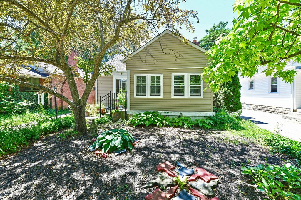 6146 Ralston Avenue, Indianapolis, IN 46220