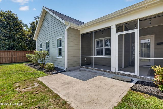 2236 Lakeside Circle, Wilmington, NC 28401