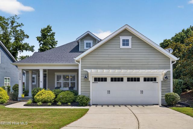 2236 Lakeside Circle, Wilmington, NC 28401