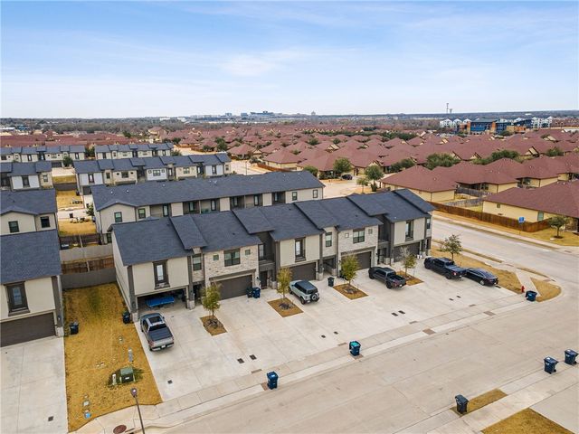 506 Momma Bear Drive, College Station, TX 77845