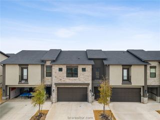 506 Momma Bear Drive, College Station, TX 77845