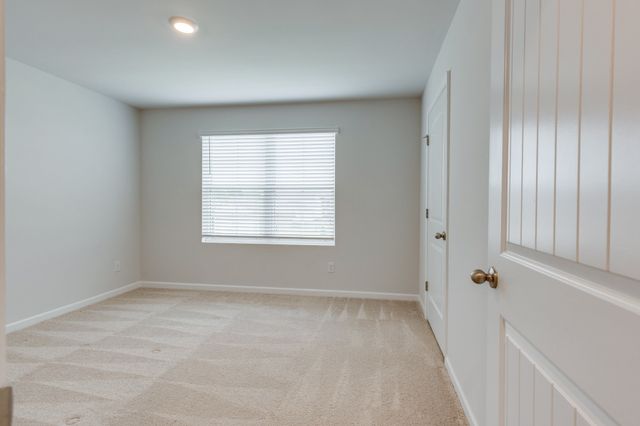 227 Addison Ave, Chapel Hill, TN 37034