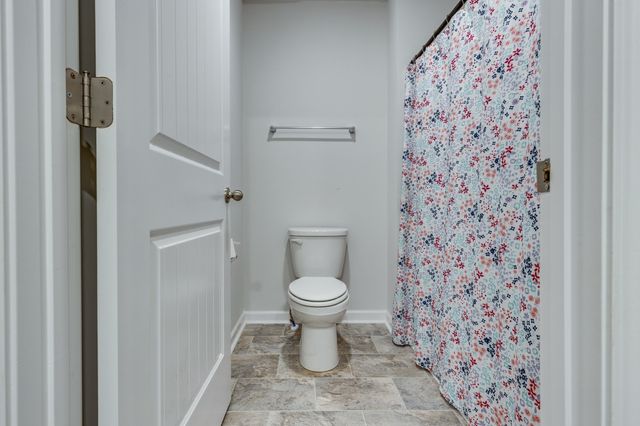 227 Addison Ave, Chapel Hill, TN 37034