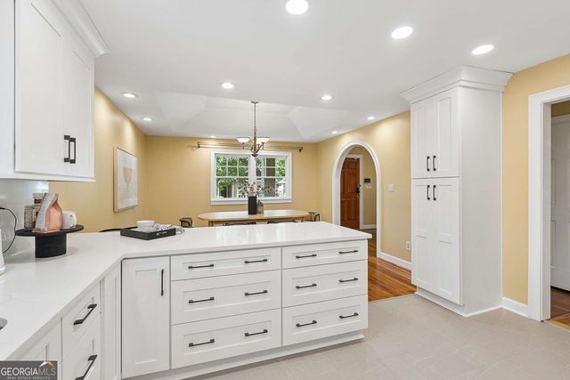 805 Holmes Street NW, Atlanta, GA 30318
