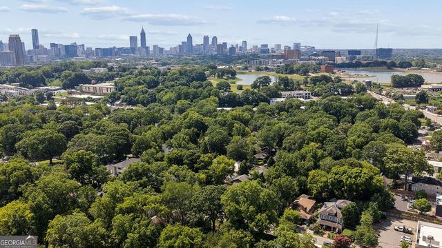 805 Holmes Street NW, Atlanta, GA 30318