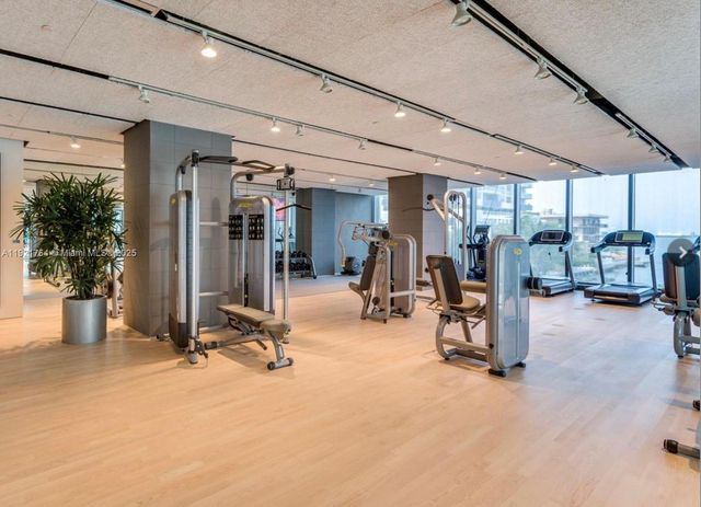 460 NE 28th St 2307, Miami, FL 33137