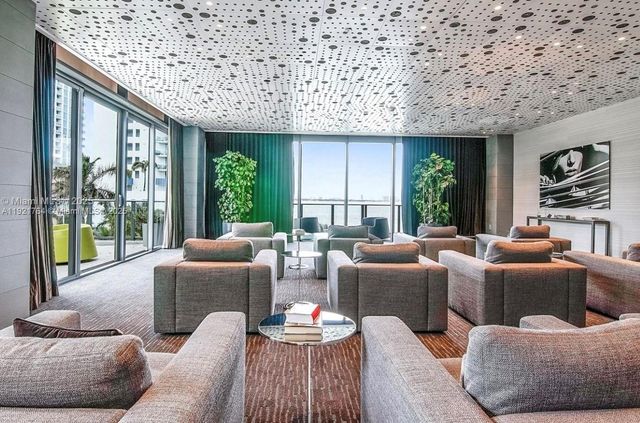 460 NE 28th St 2307, Miami, FL 33137