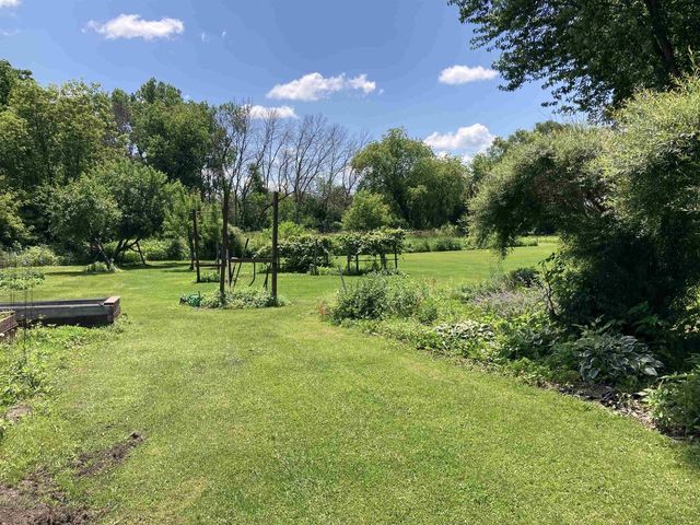 435 S Main Street, Fall River, WI 53932