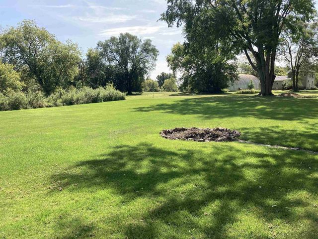 435 S Main Street, Fall River, WI 53932