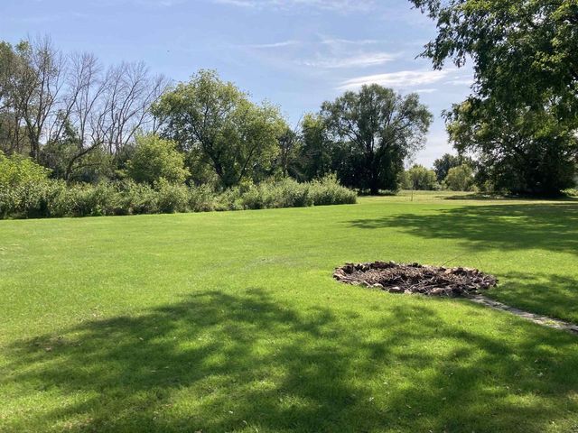 435 S Main Street, Fall River, WI 53932