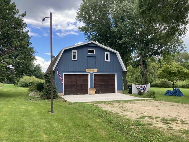 435 S Main Street, Fall River, WI 53932