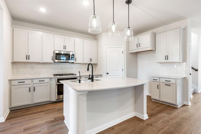 433 Carr DR, Liberty Hill, TX 78642