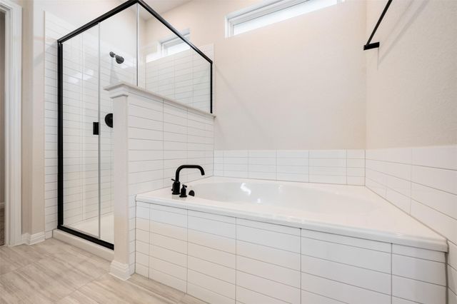 433 Carr DR, Liberty Hill, TX 78642