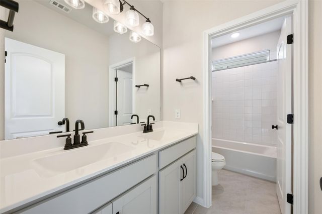 433 Carr DR, Liberty Hill, TX 78642
