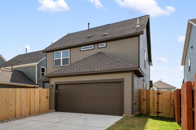433 Carr DR, Liberty Hill, TX 78642