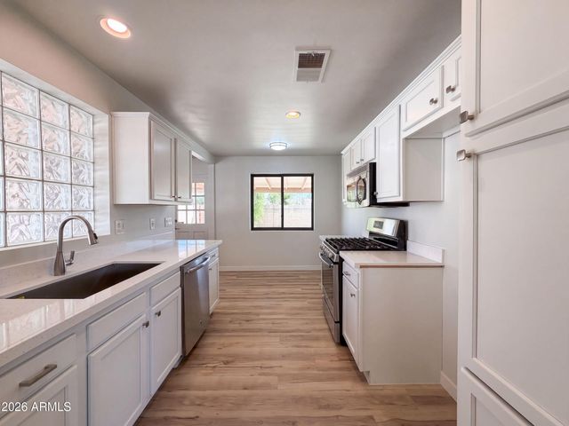 4801 N 14TH Avenue, Phoenix, AZ 85013