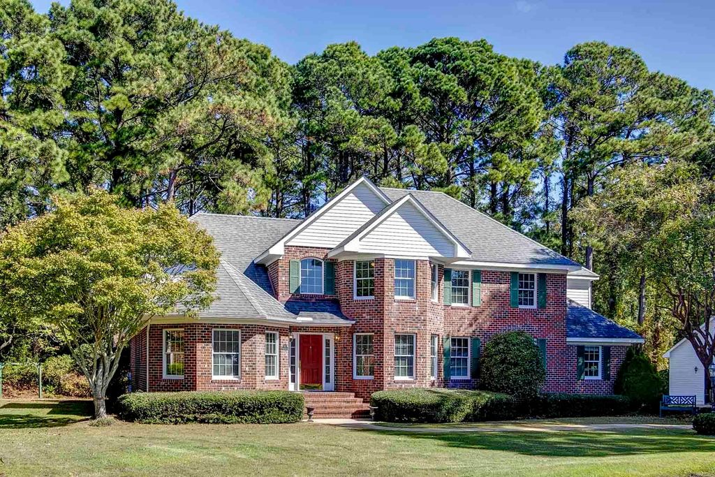 Image 1 of property listing at 113 Robert Bruce Drive Lot 6, Manteo, NC 27954