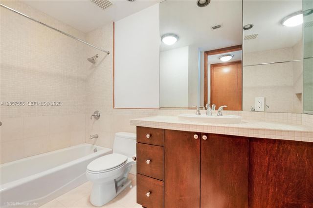 3333 Rice Street 203, Miami, FL 33133