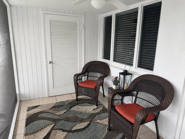 111 Shore Court 302, North Palm Beach, FL 33408