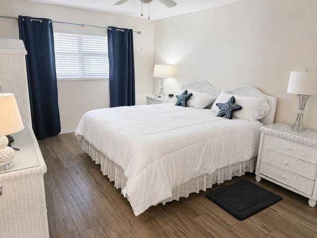 111 Shore Court 302, North Palm Beach, FL 33408