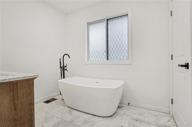 951 Reed Avenue, East Point, GA 30344