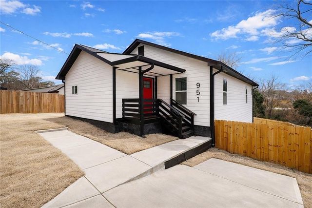951 Reed Avenue, East Point, GA 30344