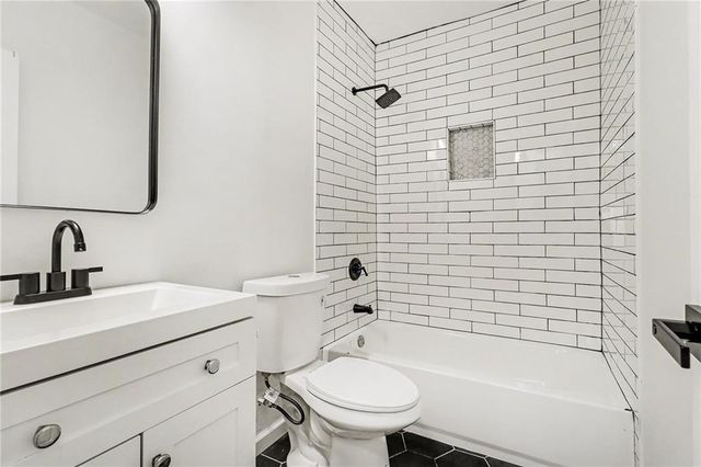 951 Reed Avenue, East Point, GA 30344