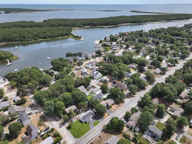 15 Ingleside Dr, Falmouth, MA 02536