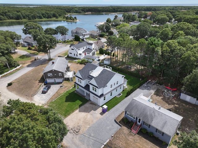 15 Ingleside Dr, Falmouth, MA 02536