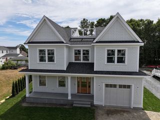 15 Ingleside Dr, Falmouth, MA 02536