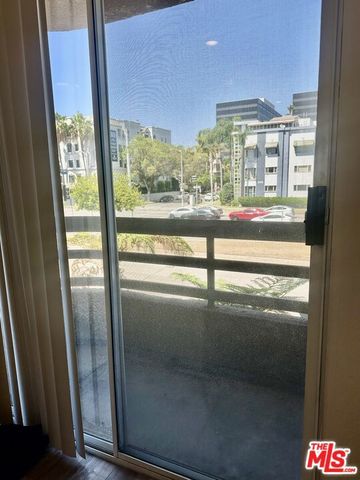 8614 Burton Way 104, Los Angeles, CA 90048