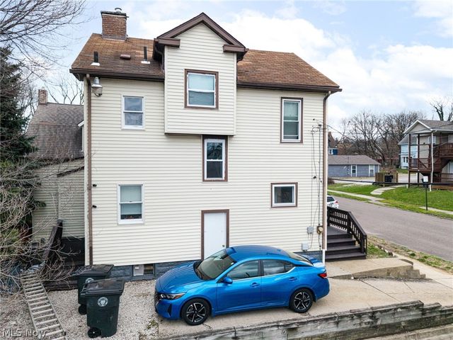 279 Cross Street, Akron, OH 44311