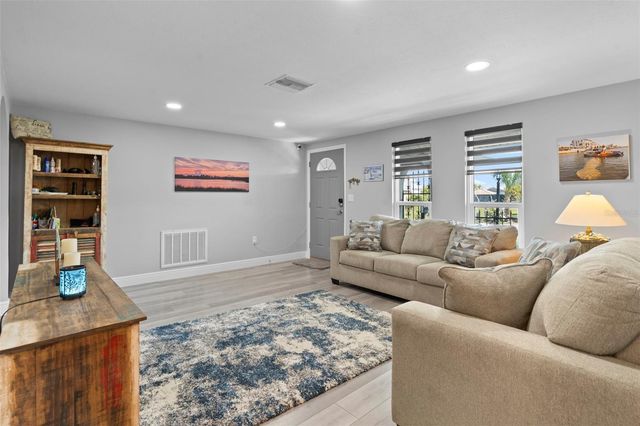 15627 DONZI DRIVE, Hudson, FL 34667