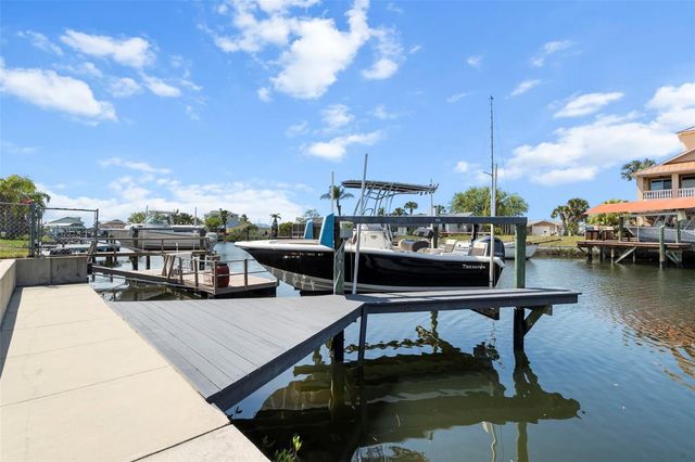 15627 DONZI DRIVE, Hudson, FL 34667