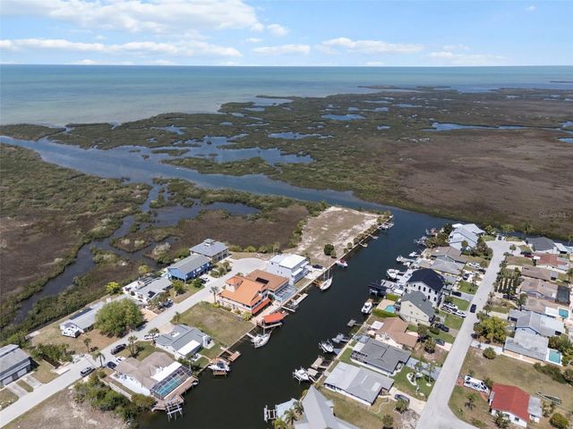 15627 DONZI DRIVE, Hudson, FL 34667