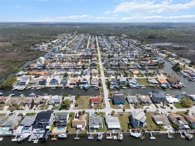 15627 DONZI DRIVE, Hudson, FL 34667