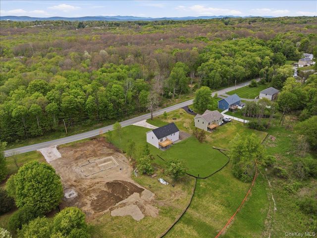 109 Robinson Lane, Wappingers Falls, NY 12590