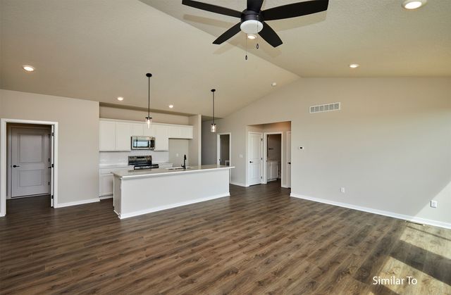 1718 22nd Avenue SE, Altoona, IA 50009