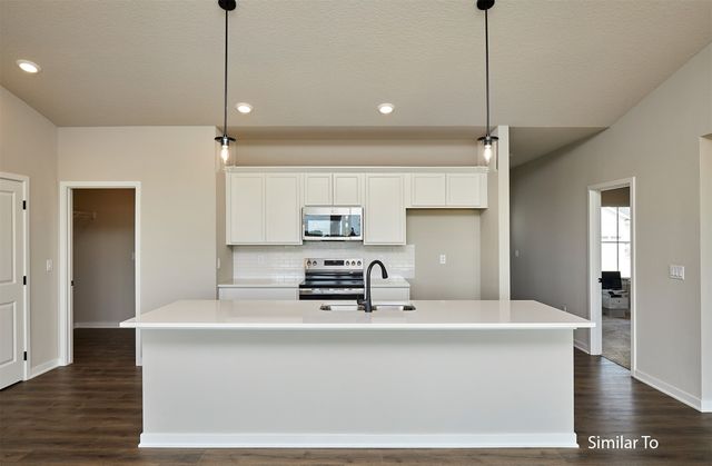 1718 22nd Avenue SE, Altoona, IA 50009