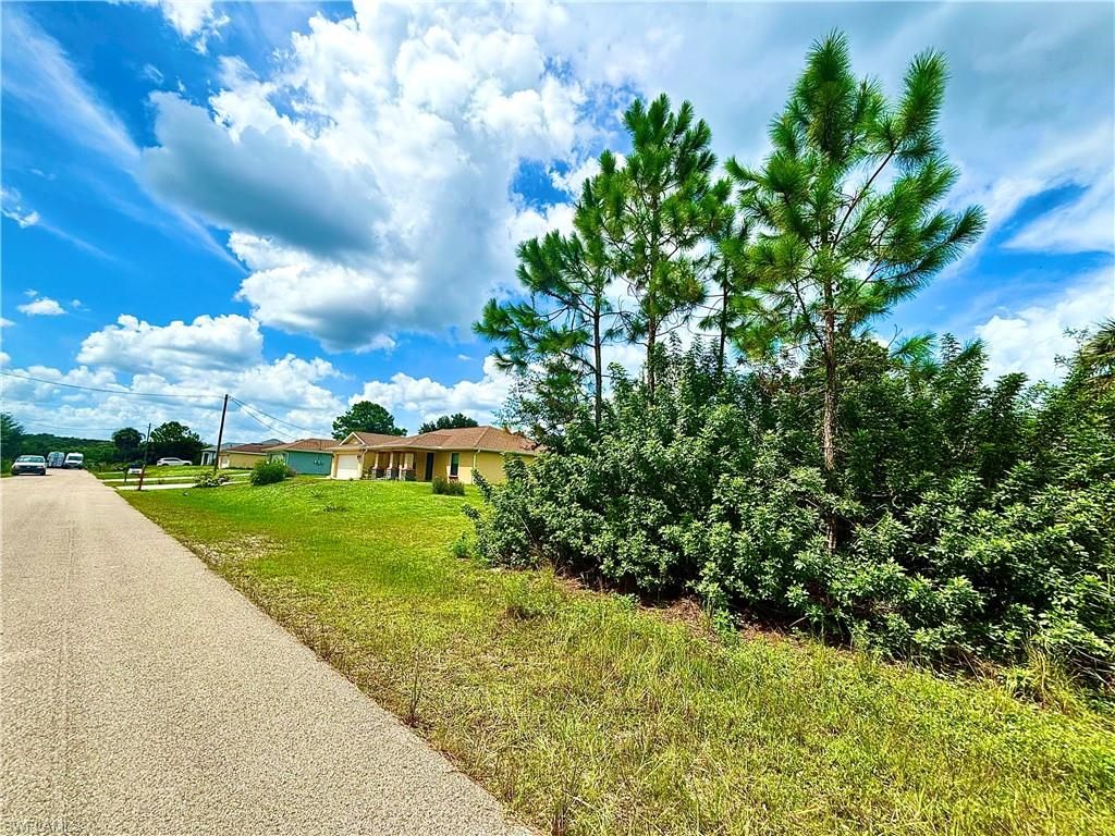 3310 39th ST W, LEHIGH ACRES, FL 33971 — photo 2