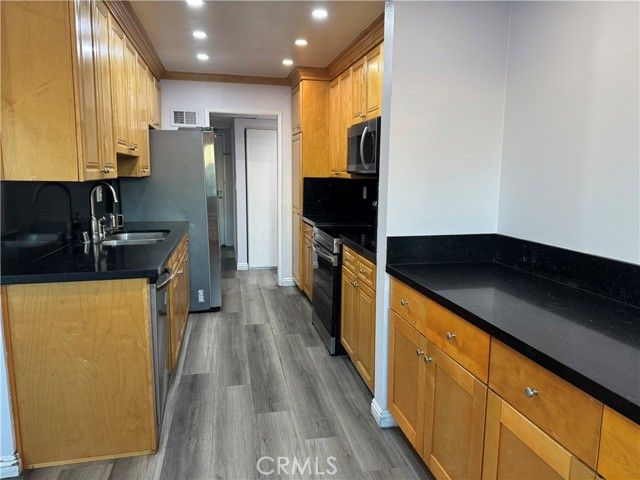 5412 Lindley 110, Encino (los Angeles), CA 91316