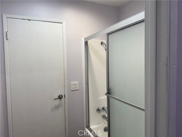 5412 Lindley 110, Encino (los Angeles), CA 91316